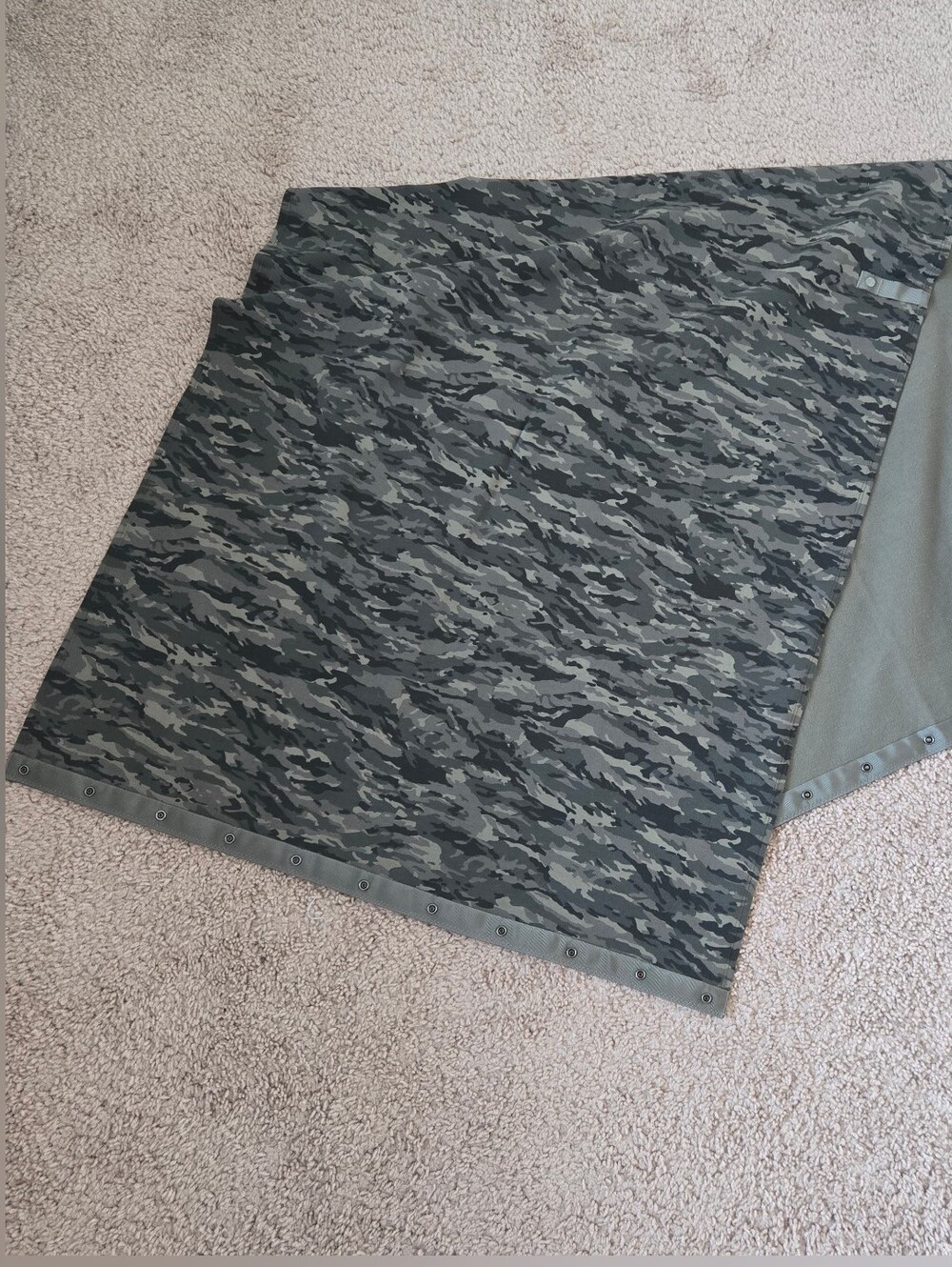 Lululemon Vinyasa Scarf Evergreen Camo Green Multi Print Wrap Shawl 58"×27" - Picture 10 of 11